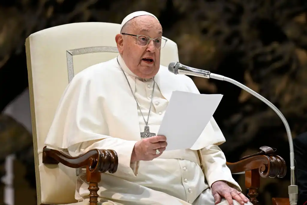 Papa Francisco passou dia sem novas crises respiratórias